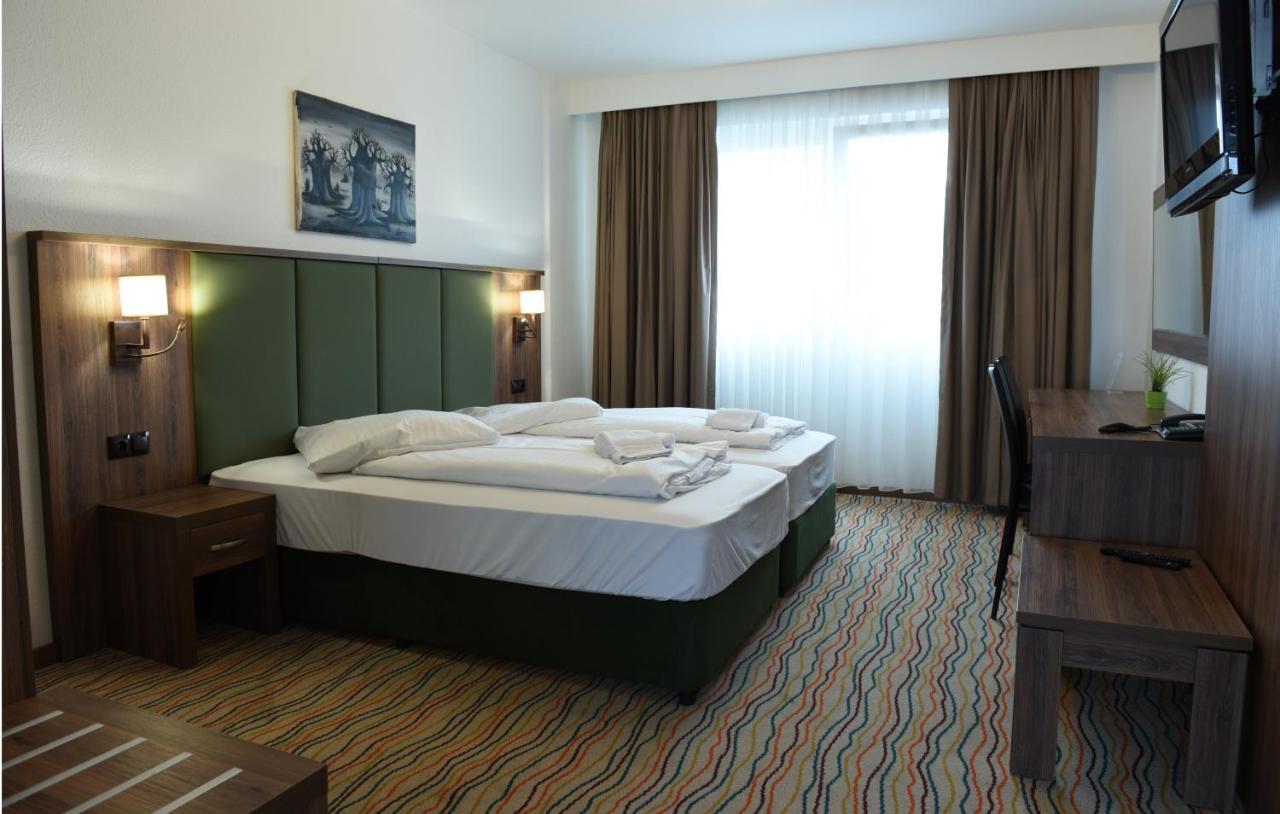 Hotel Olive Inn Aschaffenburg Exterior photo